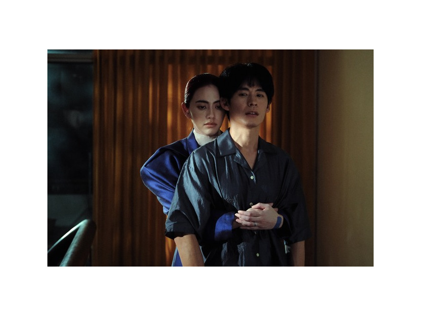 『ユースフル・ゴースト』© 2025 185 FILMS, HAUT LES MAINS, MOMO FILM CO.