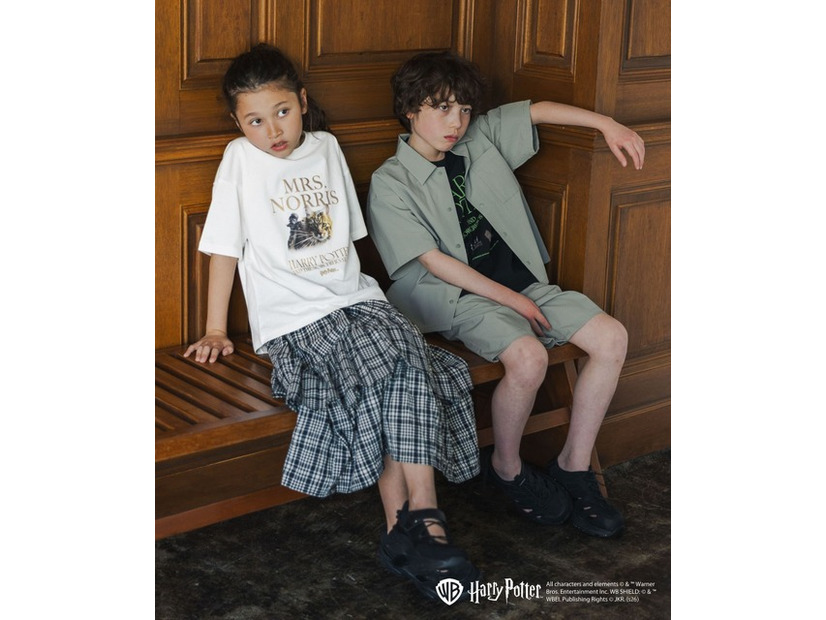 Tシャツ〈05：オフホワイト/MRS NORRIS〉