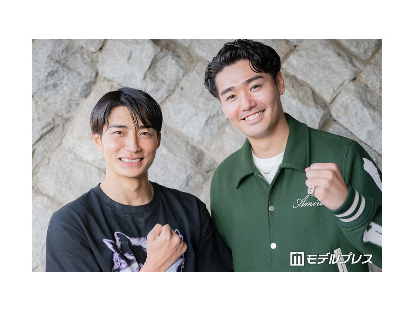 モデルプレスのインタビューに応じた大久保琉唯、鈴々木響（C）モデルプレス