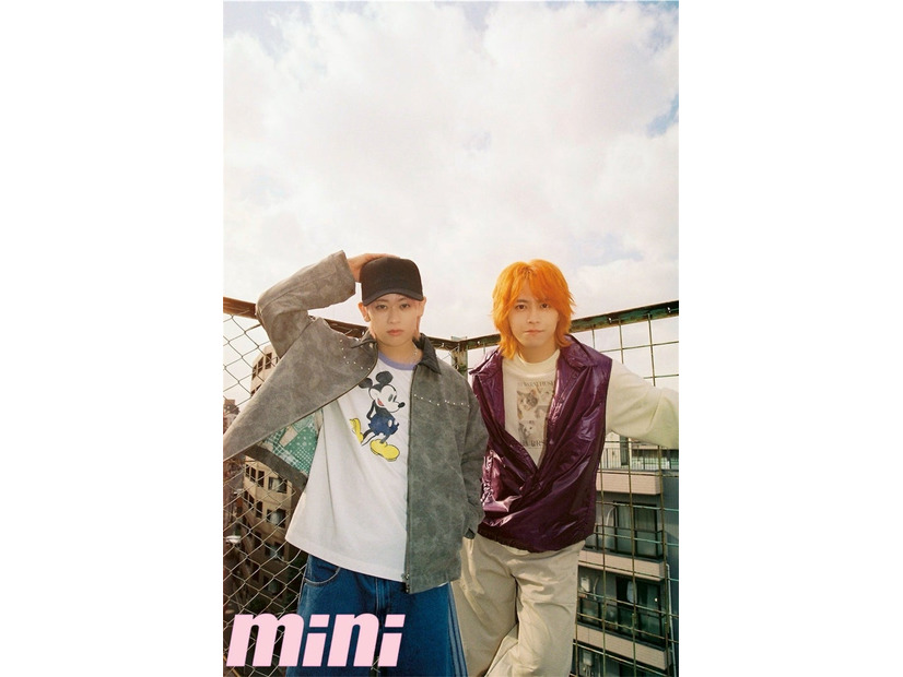 シューヤ、タカシ（画像提供：宝島社）