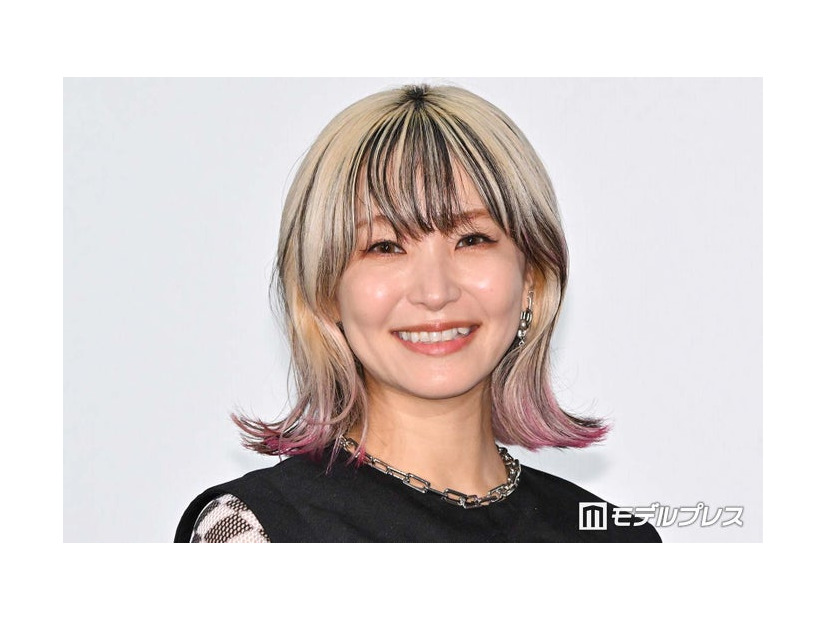 LiSA（C）モデルプレス