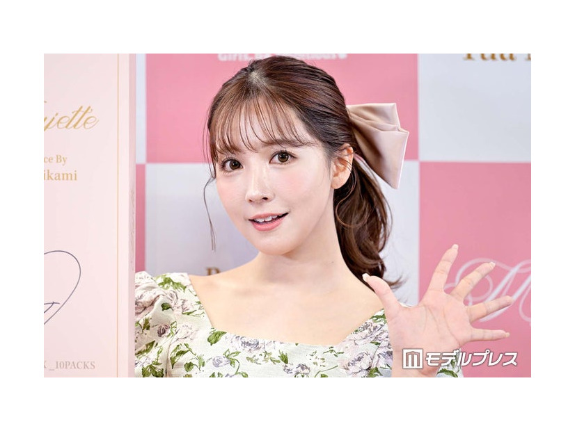 三上悠亜（C）モデルプレス