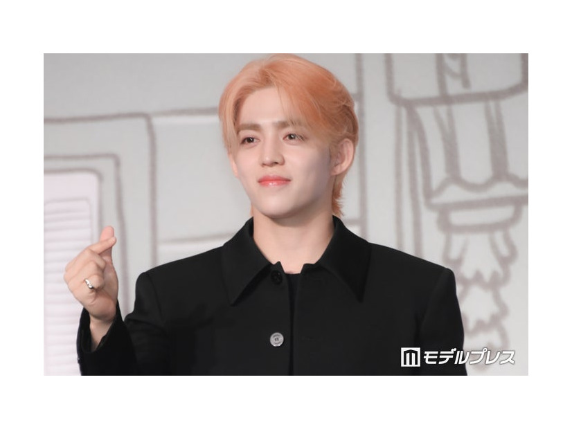 エスクプス（C）モデルプレス