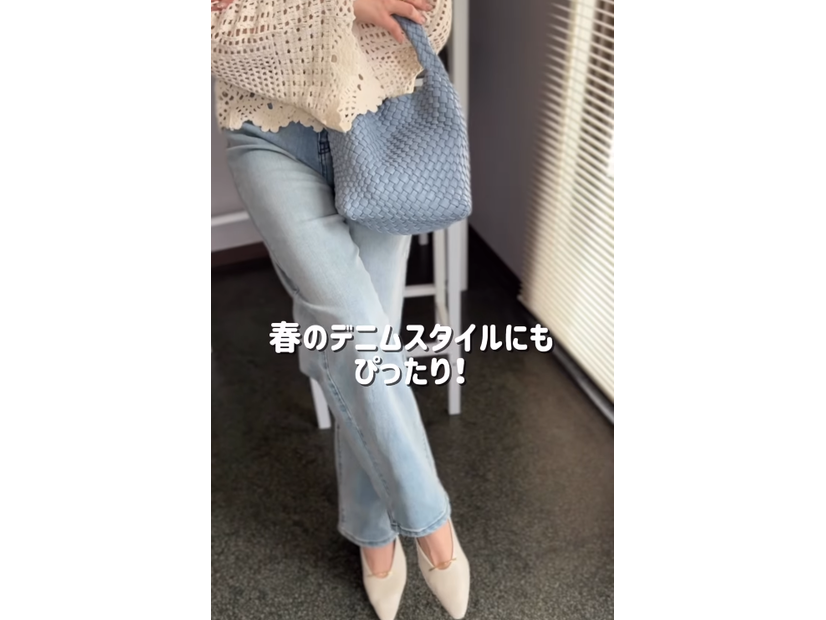 パンプス×デニム。きれい見えとスタイルアップを叶える足元とは【40代の毎日コーデ】