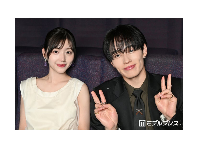 インタビューに応じた佐々木美玲、森次政裕（C）モデルプレス