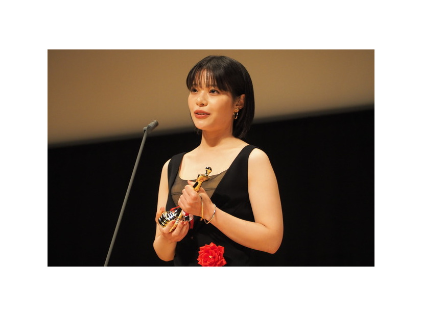 岸井ゆきの