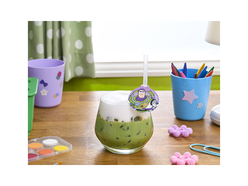 ＜バズ＞抹茶ラテ© Disney/Pixar