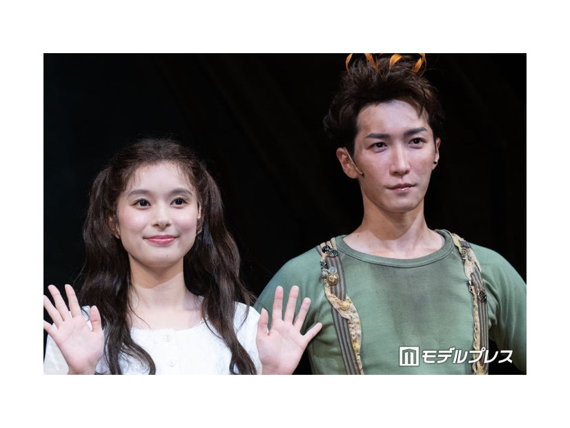 「ウェンディ＆ピーターパン」取材会に出席した芳根京子、渡辺翔太（C）モデルプレス