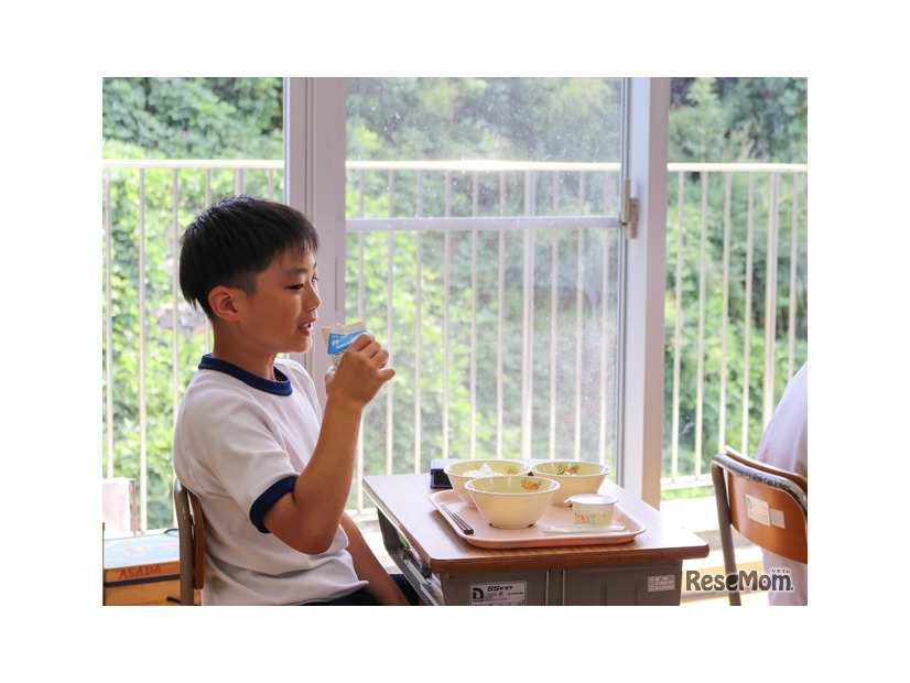 クラス全員での給食時間