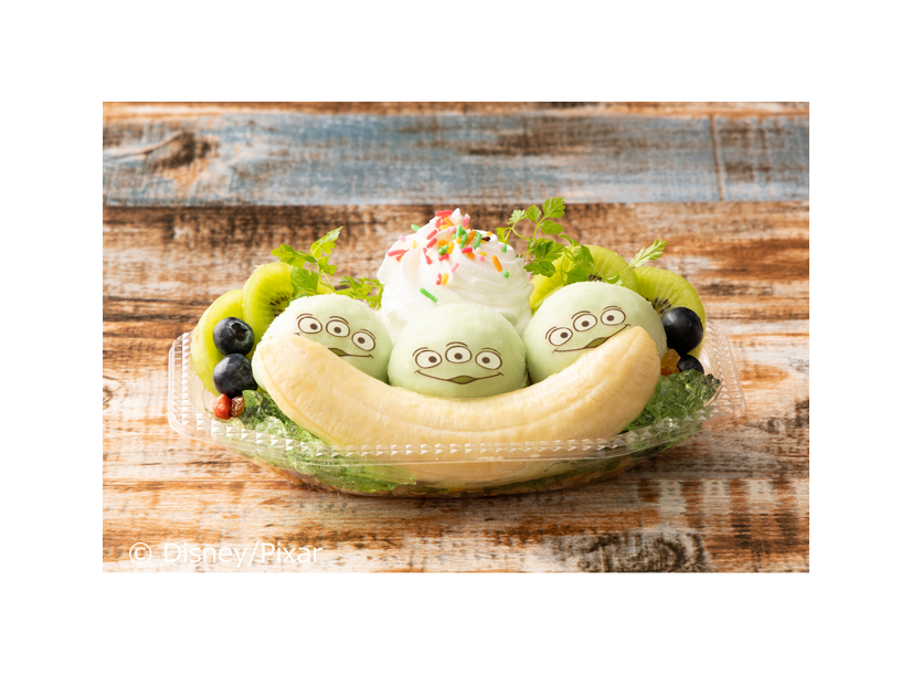＜エイリアン＞グリーンバナナスプリット 1,890円