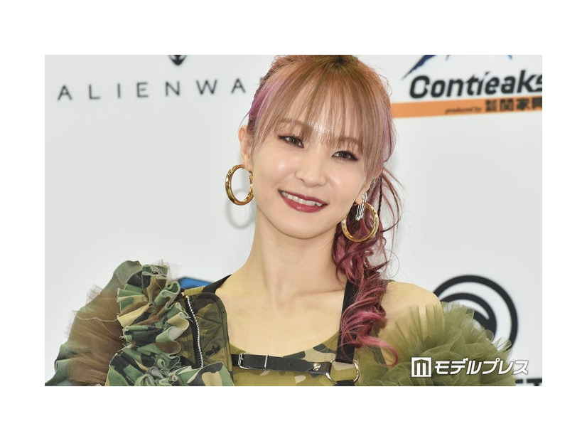 LiSA（C）モデルプレス