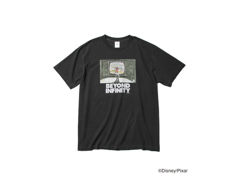 【トイ・ストーリー】ラフスケッチTシャツ：5,720円（税込）※「バズ・ライトイヤー」ver.