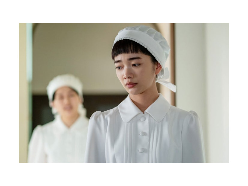 上坂樹里、見上愛「風、薫る」第67話（C）NHK
