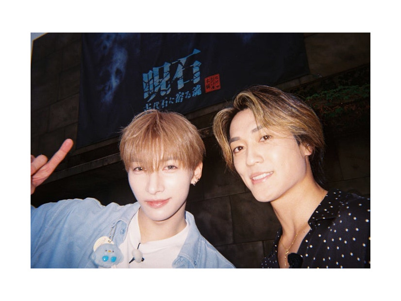 YU・砂田将宏「初対面観察～推しと推しをハコに入れてみた。～」（C）TELASA