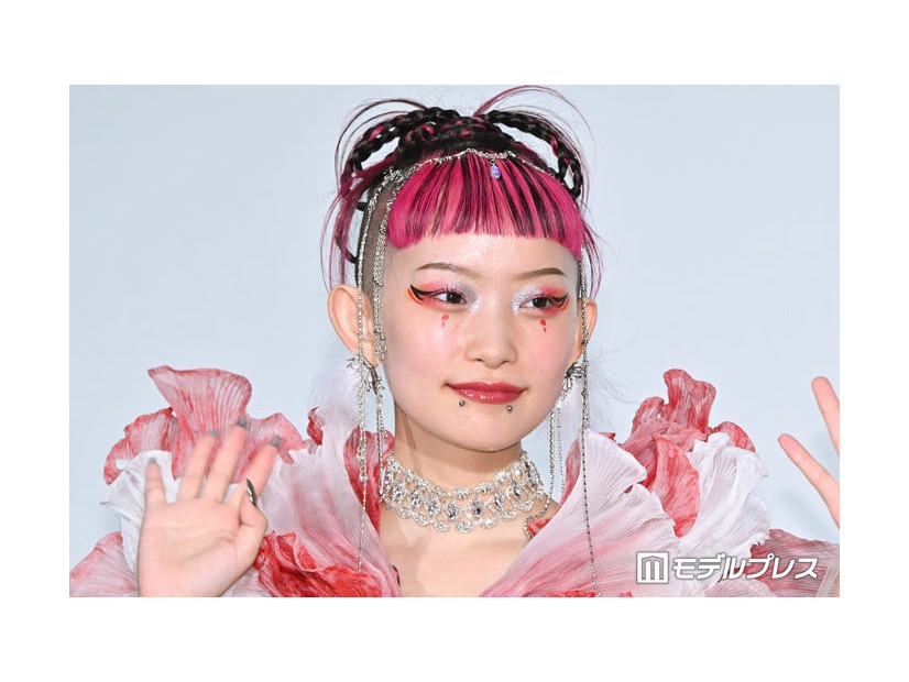詩羽（C）モデルプレス