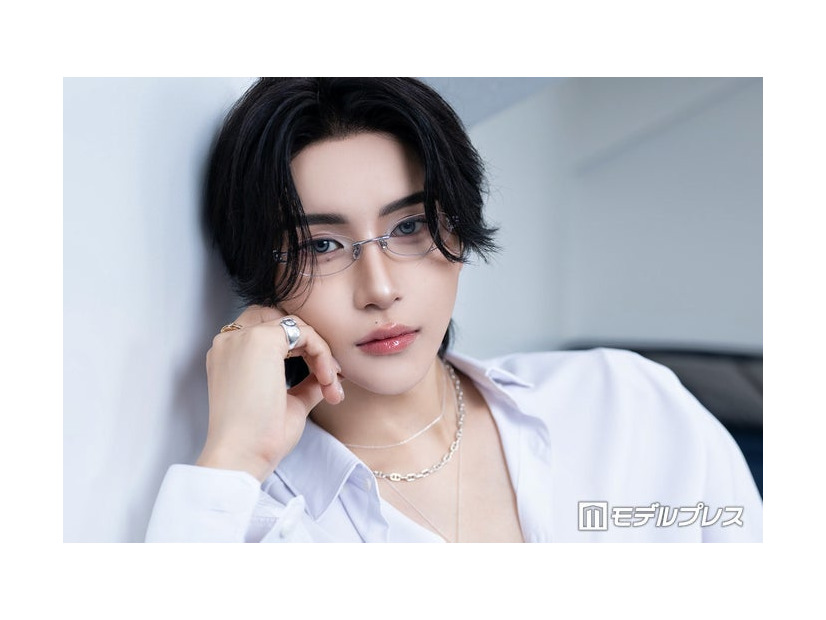 モデルプレスのインタビューに応じたGYUTAE（C）モデルプレス