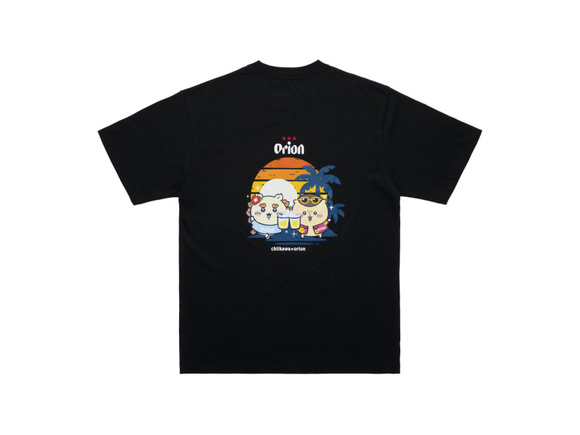 ちいかわ×オリオンビール シーサーのおみやげやさん Tシャツ ブラック_カンパ～イ／©Orion ©nagano ©nagano / chiikawa committee