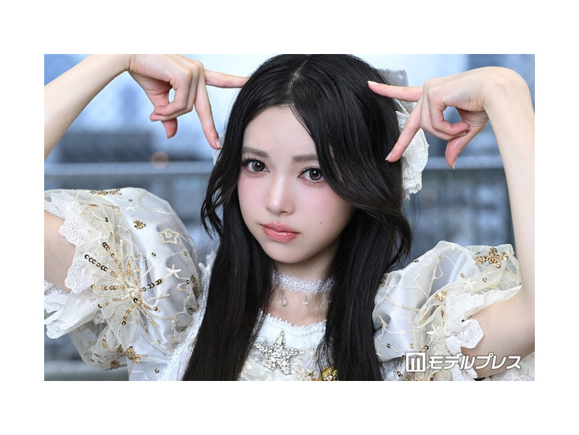 モデルプレスのインタビューに応じた中山こはく（C）モデルプレス