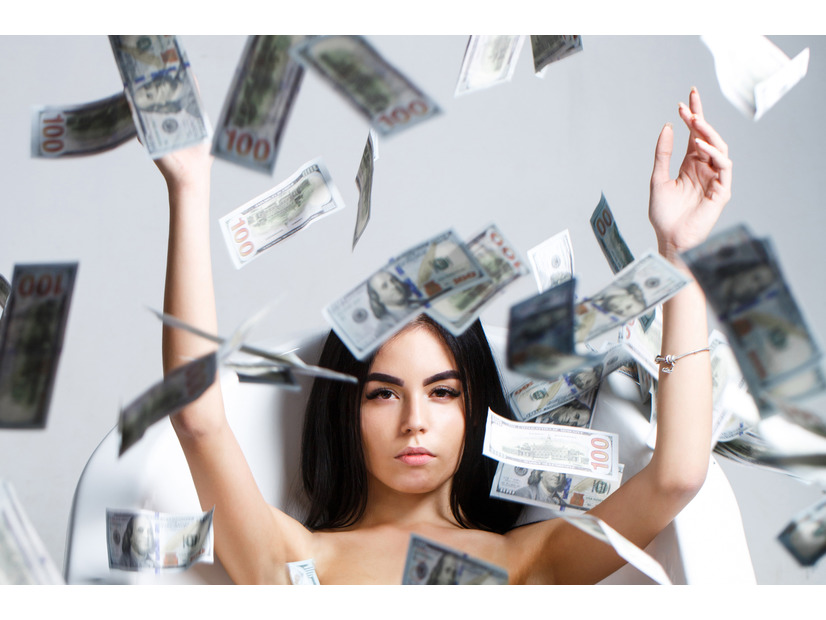 風俗で月収100万円！ でも「税金を払っていない」女性はどうなる？