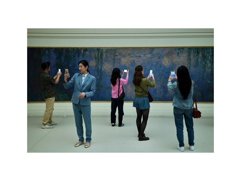 『モネと時間旅行』© STUDIOCANAL - COLOURS OF TIME - CE QUI ME MEUT - Emmanuelle Jacobson-Roques