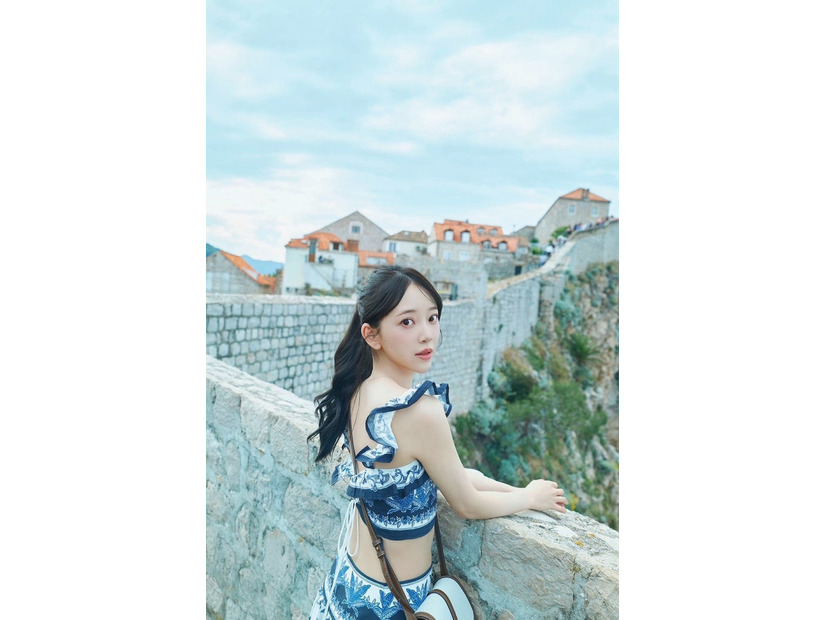 堀未央奈『深紅の余韻』撮影／藤原宏