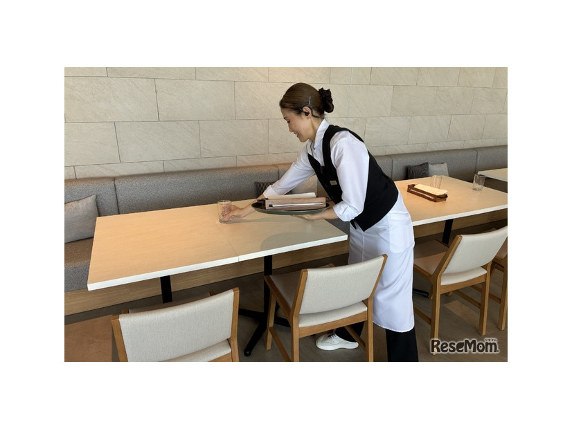 レストランホールスタッフの仕事