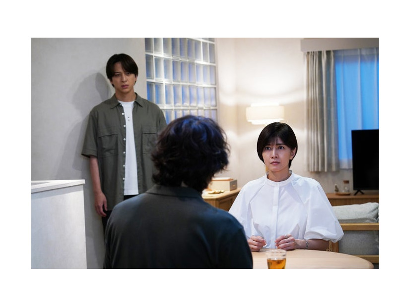 寺西拓人、佐々木蔵之介、内田有紀「ラストノート」第8話（C）フジテレビ