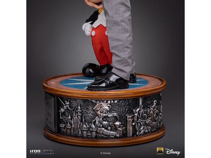 「デラックス・レガシーレプリカ・シリーズ」1/4スケール　ウォルト・ディズニー＆ミッキーマウス／260,000円 (税込)