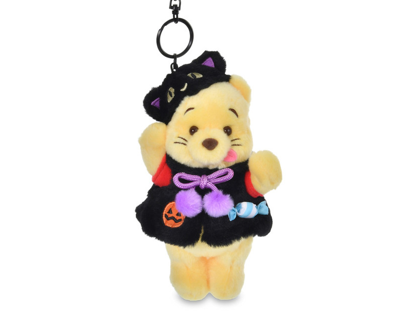 「DISNEY HALLOWEEN」© Disney © Disney/Pixar © Disney. Based on the “Winnie the Pooh” works by A.A. Milne and E.H. Shepard.