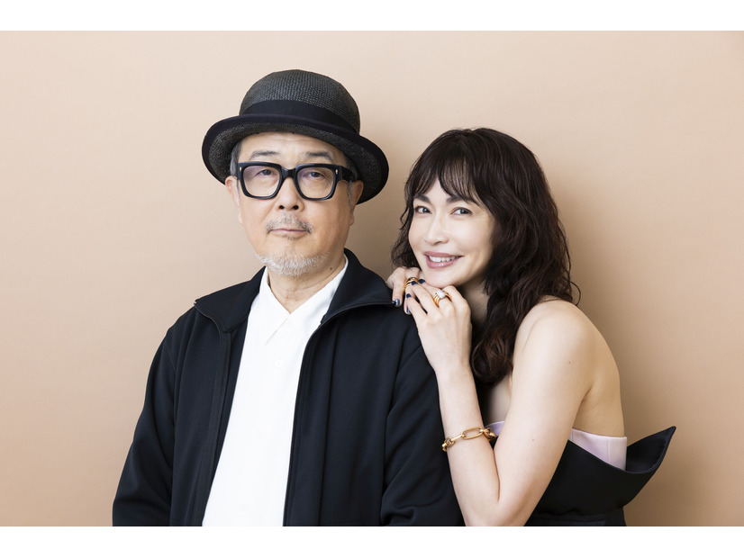 長谷川京子「リリーさんに誘われたら面白いはず」20年来の仲で息ぴったりながらドラマで本格共演は初。「撮影初日メイク中に会話していたら急にイビキが…」驚かされたゆるすぎる空気感