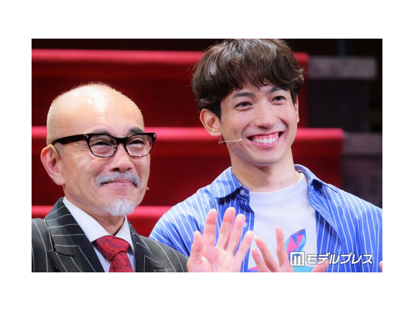 ミュージカル「民王」囲み取材に出席した竹中直人、有澤樟太郎（C）モデルプレス