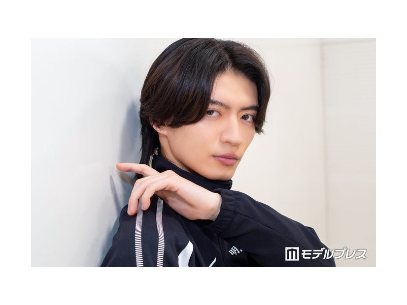 インタビューに応じた杢代和人（C）モデルプレス