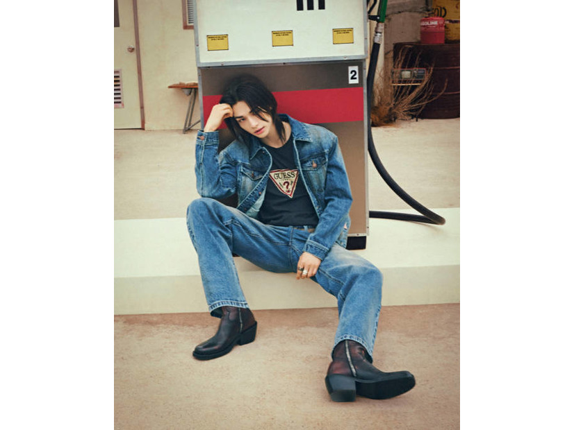 GUESS、Stray Kidsヒョンジンを起用したFall 2026 グローバルキャンペーンを発表。期間限定のワークショップも