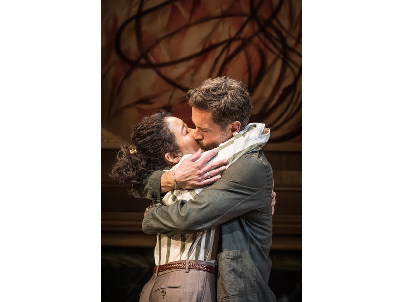 NTLive　『人間嫌い』 Photo © Marc Brenner