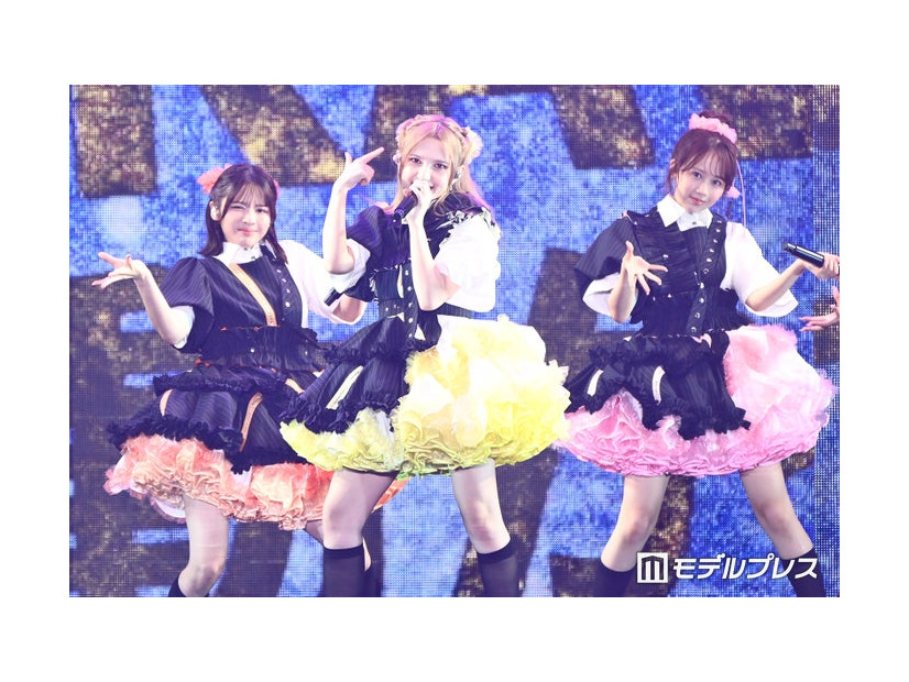 FRUITS ZIPPER（C）モデルプレス