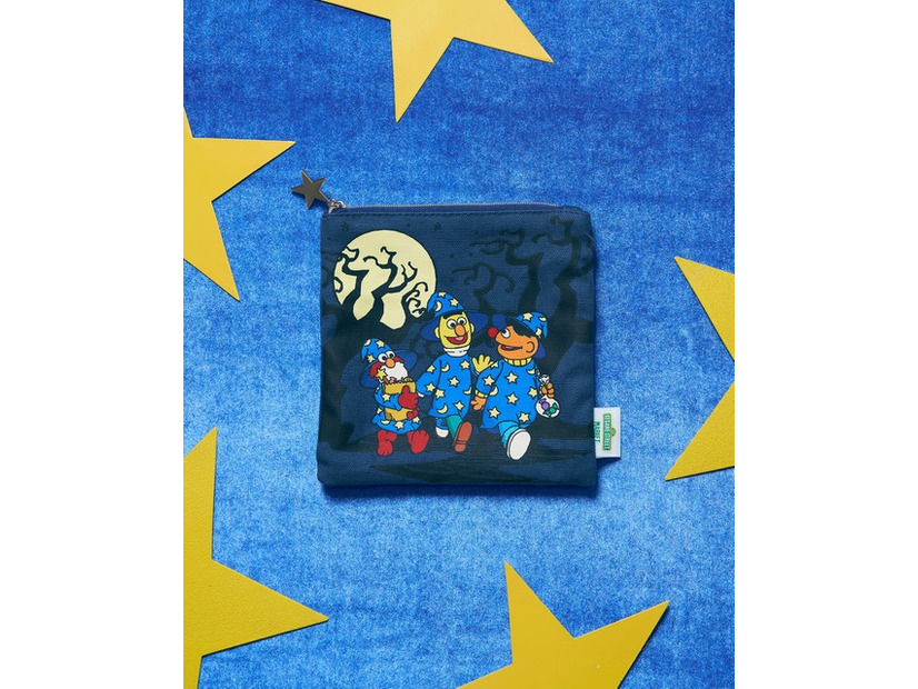 スクエアポーチ　￥2,750