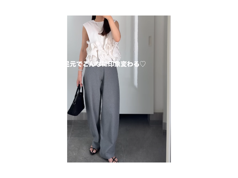 快適に穿けてシルエットがキレイ！【ユニクロ】バズりパンツの秋新作の着こなし【40代の毎日コーデ】