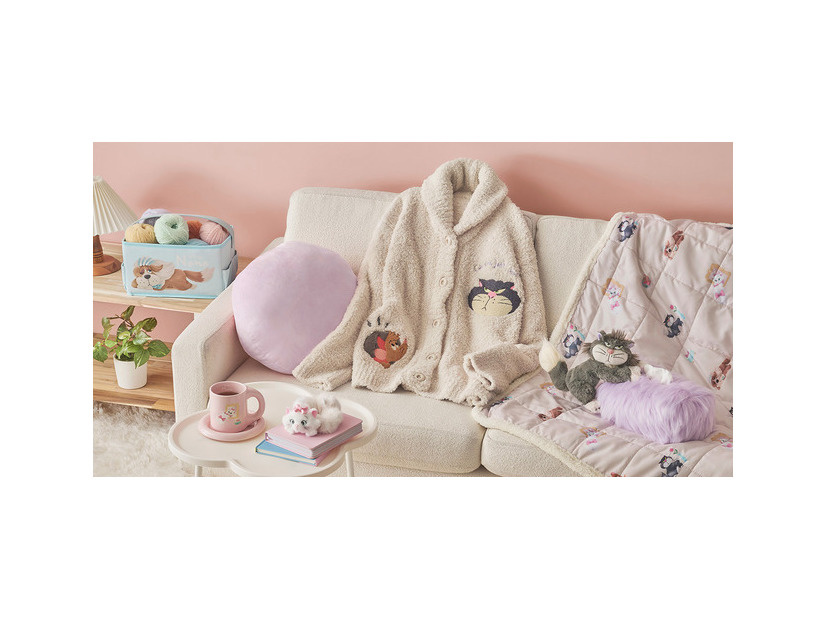 「DISNEY FLUFFY ANIMAL」© Disney