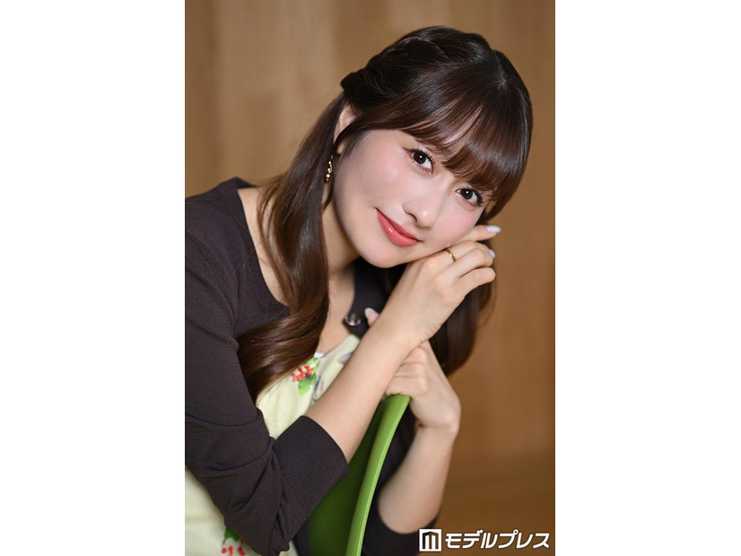 モデルプレスのインタビューに応じた佐々木彩夏（C）モデルプレス
