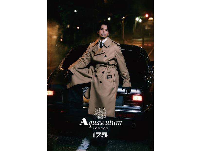 松本潤「Aquascutum」トレンチコートアンバサダー グラフィック（提供写真）