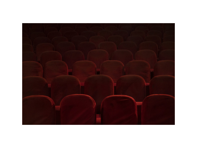 映画館※イメージ　　写真：Bram Janssen/AP/アフロ