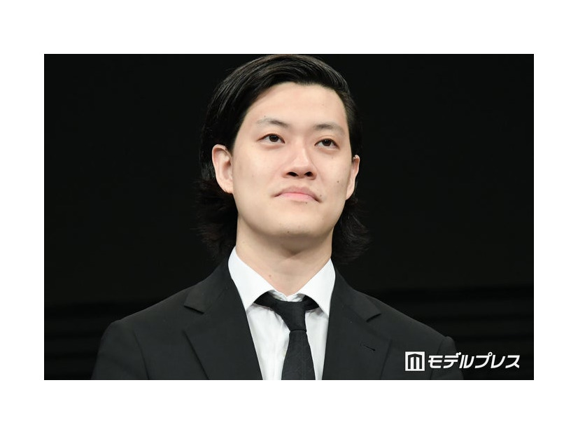 粗品（C）モデルプレス