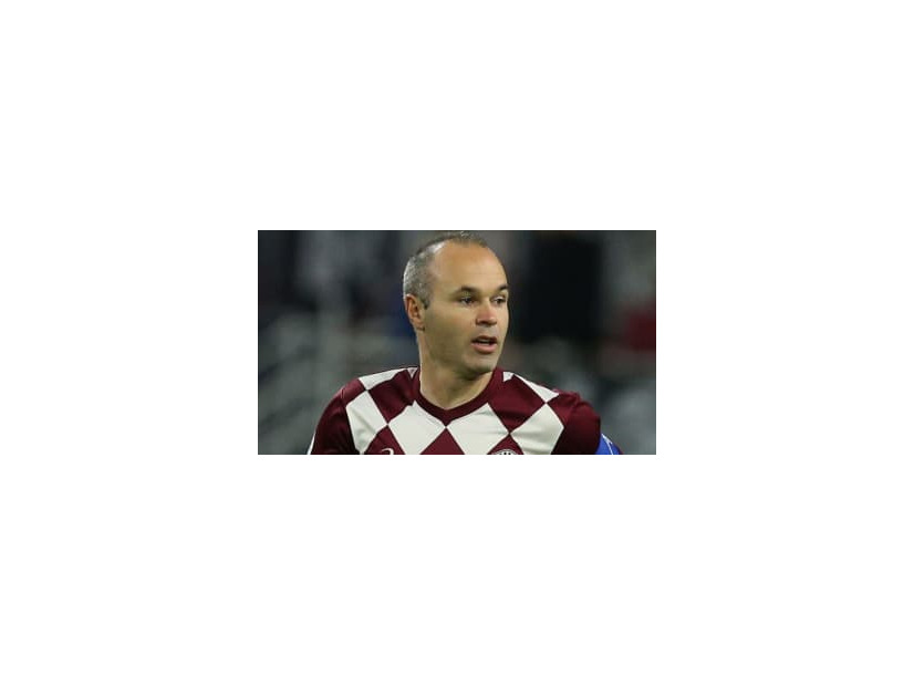 あのナダルとタッグ！イニエスタのすごい「寄付とプレー集」がこれ