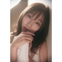 須田亜香里、7年ぶり写真集タイトルは「pluie」美ボディ輝く先行カット3枚解禁