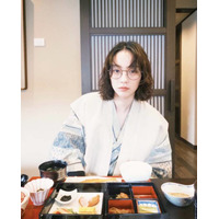 のん、眼鏡＆浴衣姿の温泉旅行SHOTにファンうっとり「透けるように美しい」「こんなお写真見たかった」