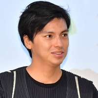 「めちゃくちゃ美男子」アレクサンダー、懐かしのモデルSHOTに反響「hydeじゃん」