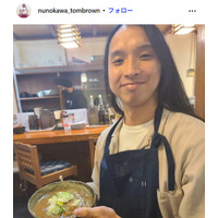 トム・ブラウン布川「顔が似てると言われます」女性芸能人の写真公開「そっくり」「兄妹みたい」の声