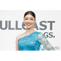 アンミカ、ミニ丈私服で美脚輝く「ガーリーで素敵」「脚が長すぎる」と反響
