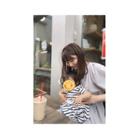 安めぐみ、すくすく成長中！1歳次女とのほっこりSHOT公開「もう歩いたり動きたがる時期なので…」