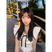 「オオカミくん」山本杏、純白ミニワンピから美肌見せ「儚い」「スタイル良い」の声